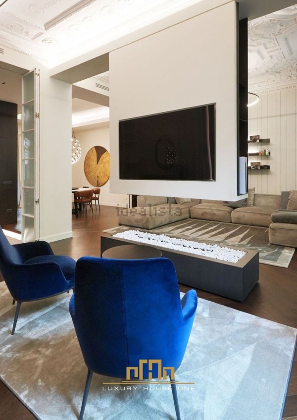 appartamento in vendita a Milano in zona Sempione