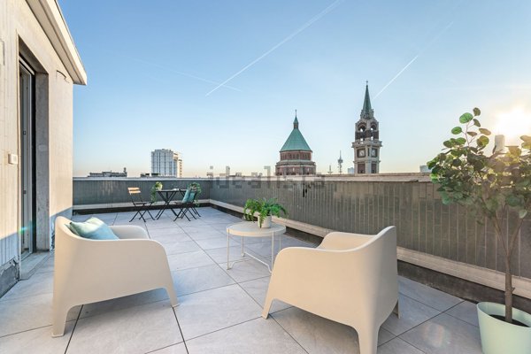 appartamento in vendita a Milano in zona Sempione