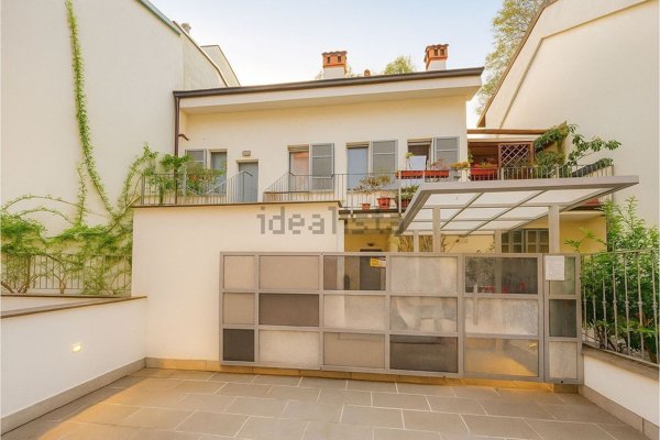 appartamento in vendita a Milano in zona Loreto