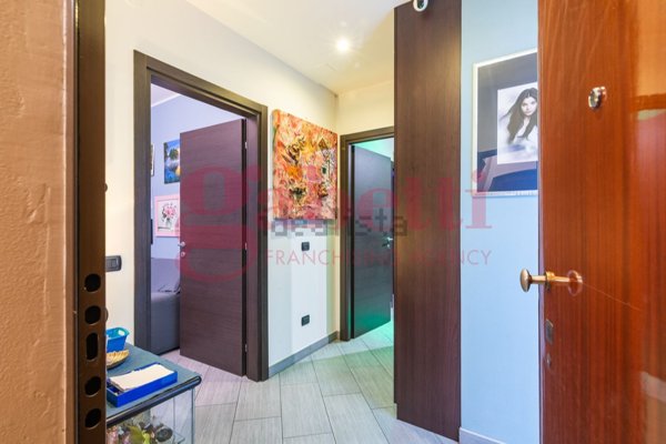 appartamento in vendita a Milano in zona Gratosoglio