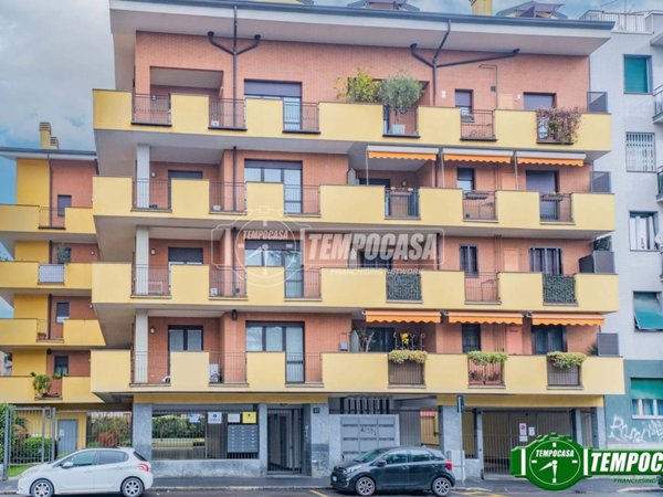 appartamento in vendita a Milano in zona Montalbino