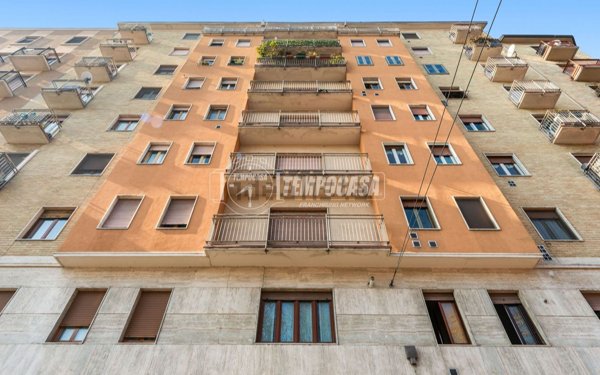 appartamento in vendita a Milano in zona Calvairate