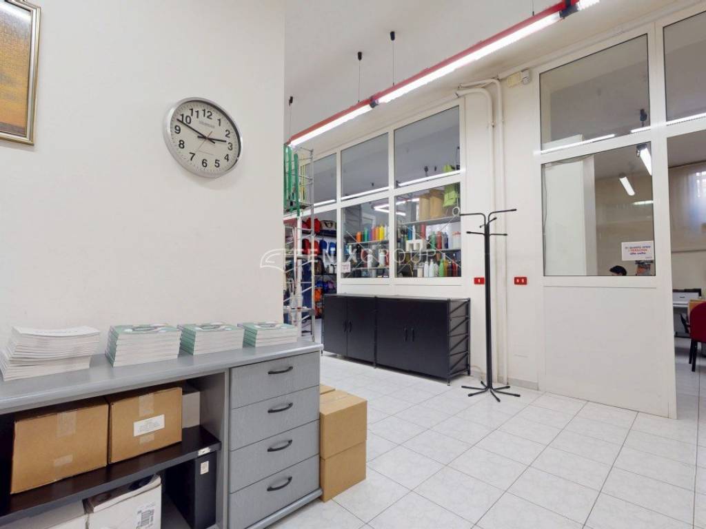 ufficio in vendita a Milano in zona Stazione Centrale