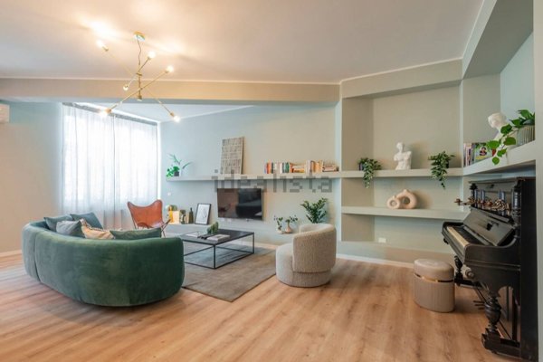 appartamento in vendita a Milano in zona Vigentino