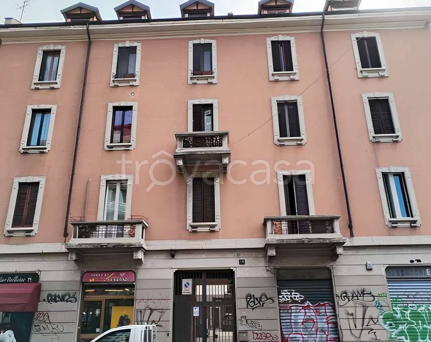 appartamento in vendita a Milano in zona Segnano