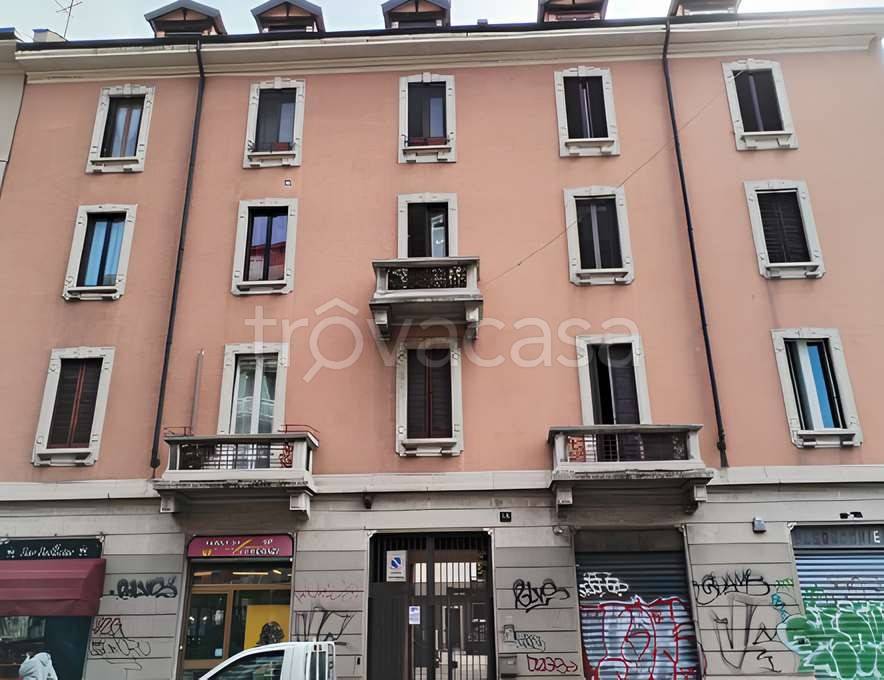 appartamento in vendita a Milano in zona Segnano