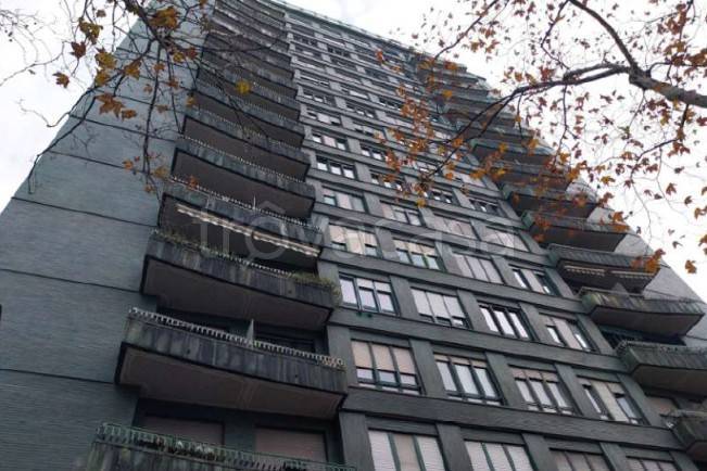 appartamento in vendita a Milano in zona Piazzale Lodi