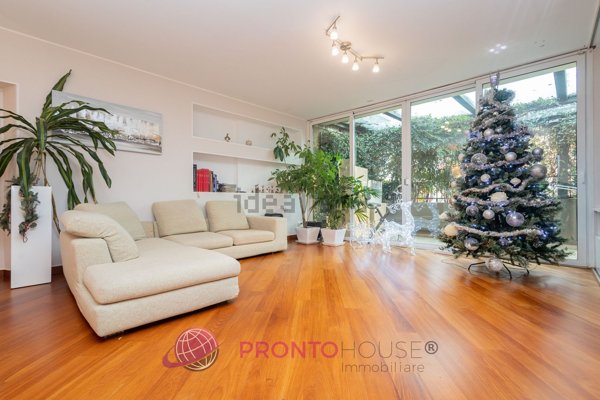 appartamento in vendita a Milano in zona Sempione