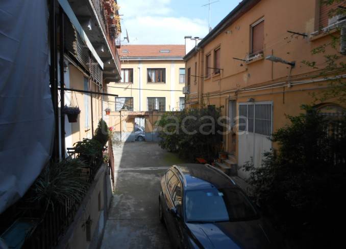 appartamento in vendita a Milano in zona Gorla