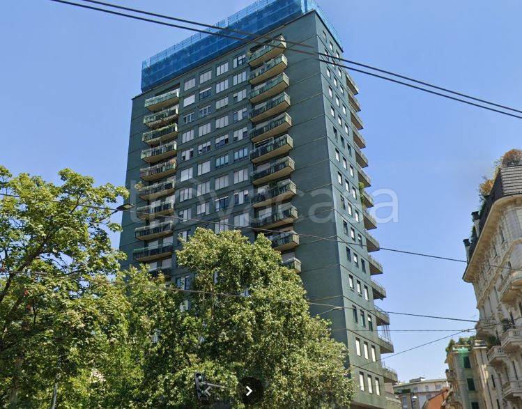 appartamento in vendita a Milano in zona Porta Tenaglia