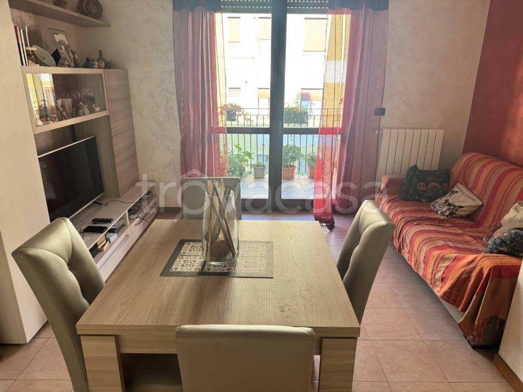 appartamento in vendita a Milano in zona Gorla