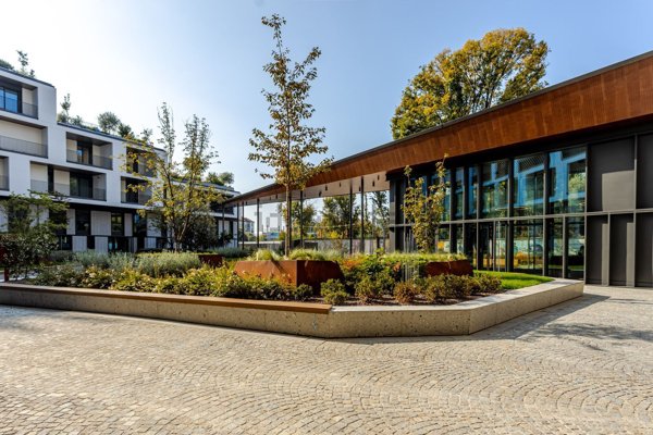 appartamento in vendita a Milano in zona Lorenteggio