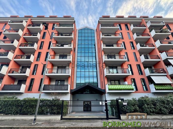 appartamento in vendita a Milano in zona Corvetto