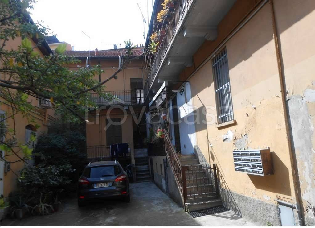 appartamento in vendita a Milano in zona Gorla