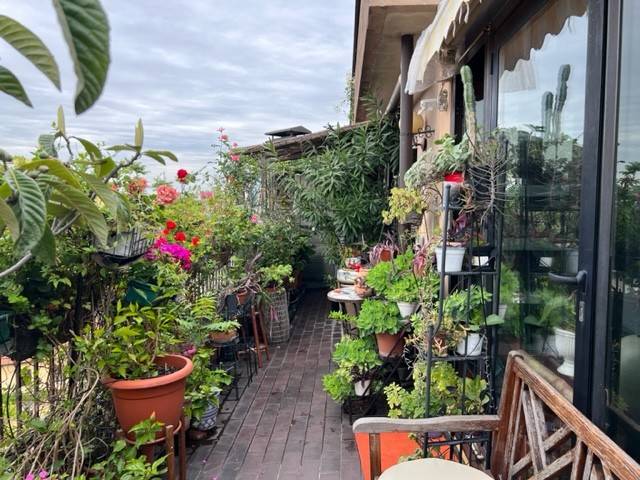 appartamento in vendita a Milano in zona Guastalla