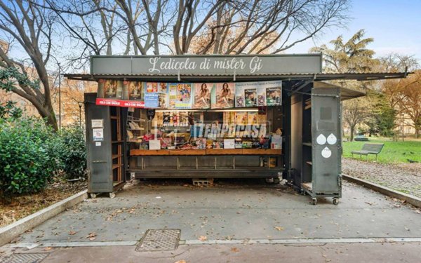 negozio in vendita a Milano in zona Piazzale Lodi