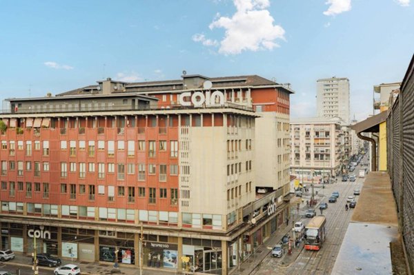 appartamento in vendita a Milano in zona Porta Genova