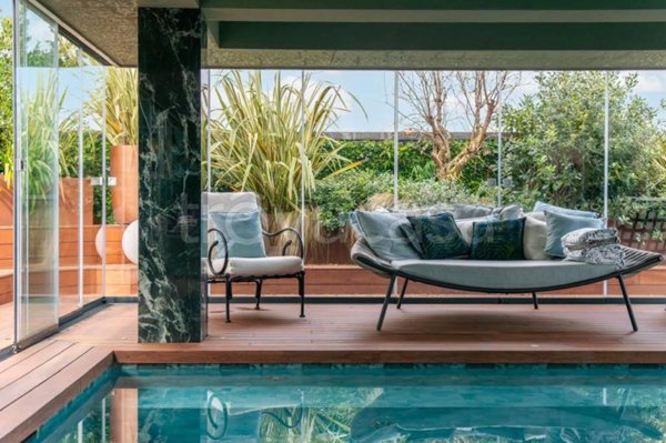 appartamento in vendita a Milano in zona Gallaratese