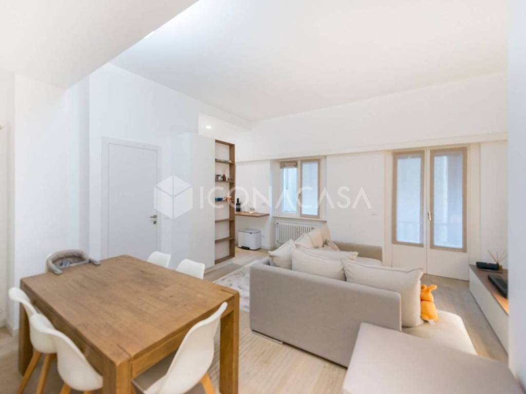 appartamento in vendita a Milano in zona Centro Direzionale