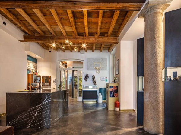 ufficio in vendita a Milano in zona Solari