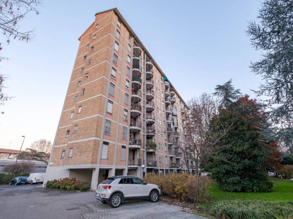 appartamento in vendita a Milano in zona Trenno