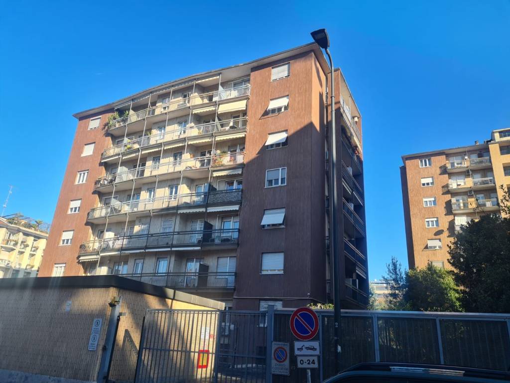 appartamento in vendita a Milano in zona Affori