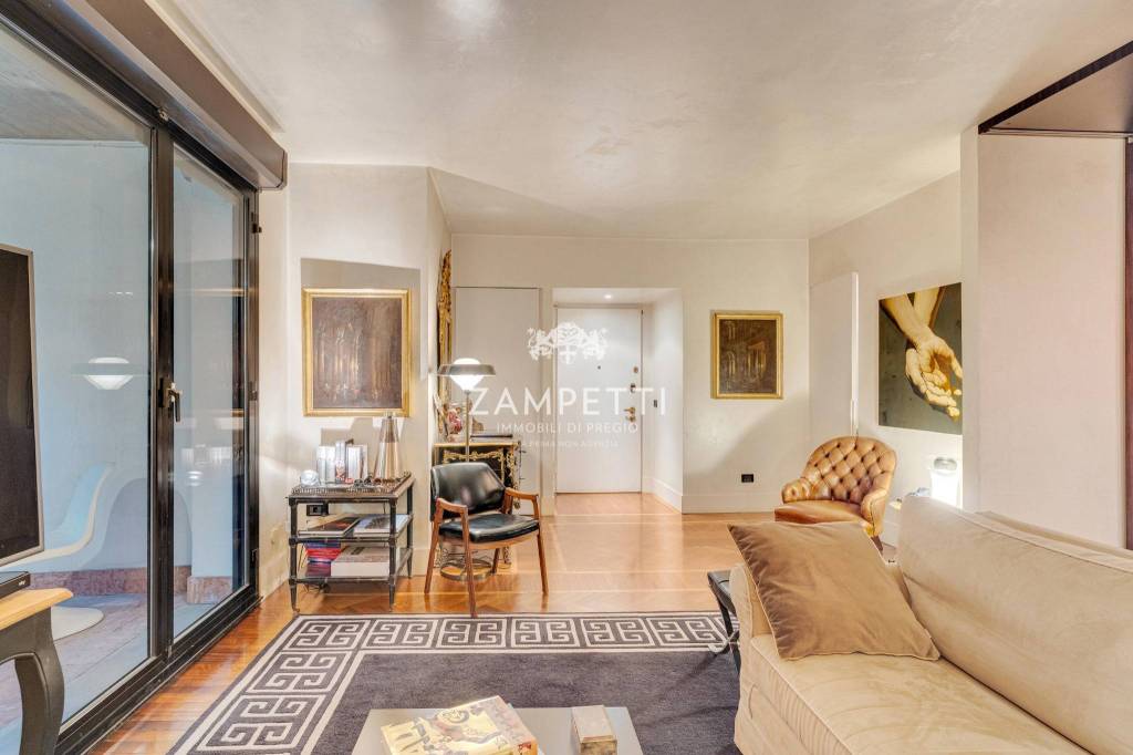 appartamento in vendita a Milano in zona Porta Garibaldi