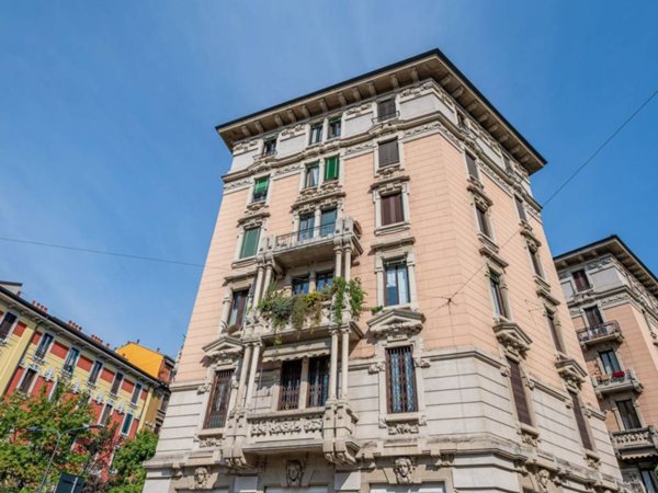 appartamento in vendita a Milano in zona Isola