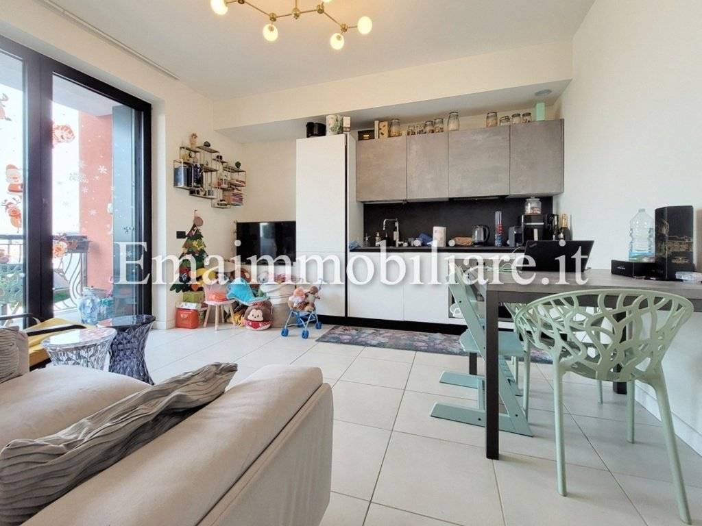 appartamento in vendita a Milano in zona Piazzale Lodi