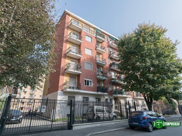 negozio in vendita a Milano in zona Bicocca