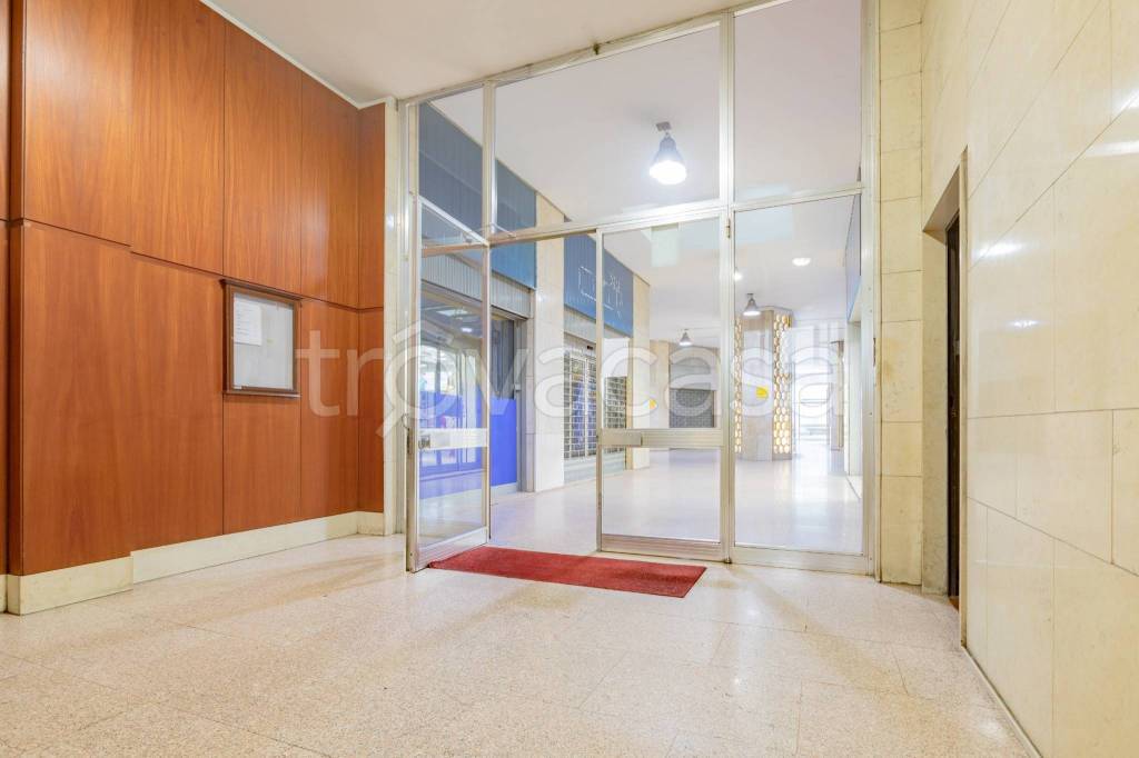 appartamento in vendita a Milano in zona Stazione Centrale