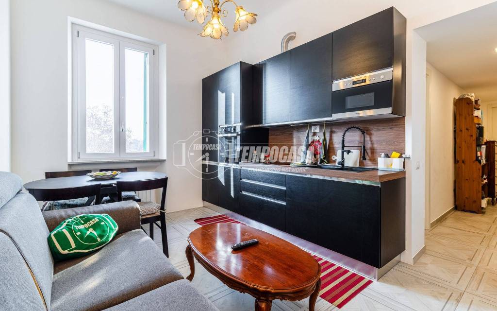 appartamento in vendita a Milano in zona Corvetto