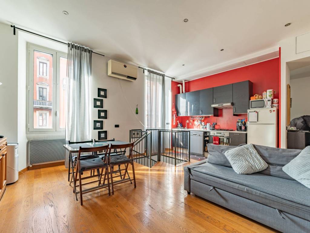 appartamento in vendita a Milano in zona Sempione