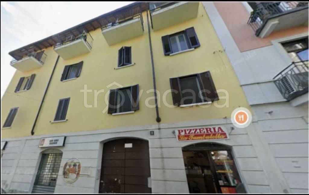 appartamento in vendita a Milano in zona Baggio