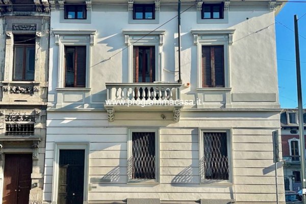 casa indipendente in vendita a Milano in zona Città Studi