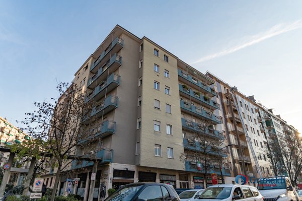 appartamento in vendita a Milano in zona Rembrandt