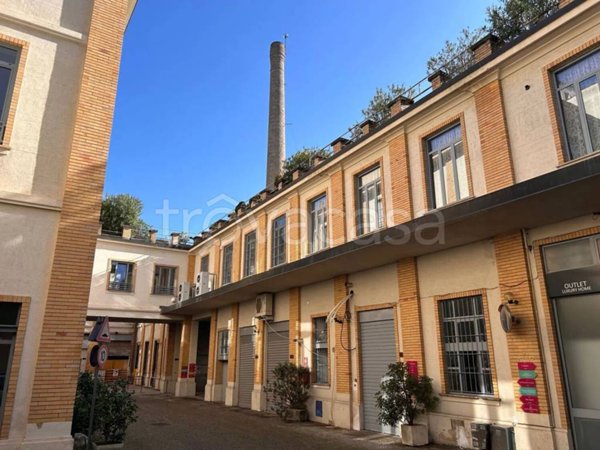 appartamento in vendita a Milano in zona Solari