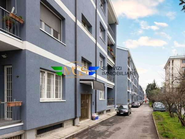 appartamento in vendita a Milano in zona Lambrate