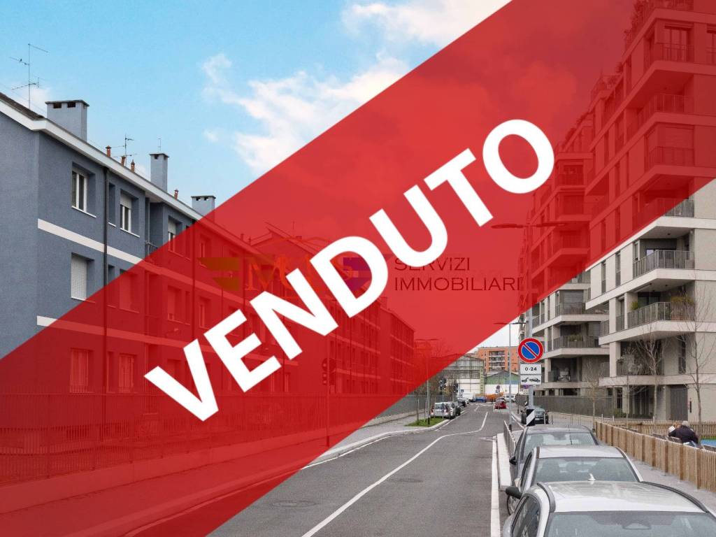 appartamento in vendita a Milano in zona Lambrate