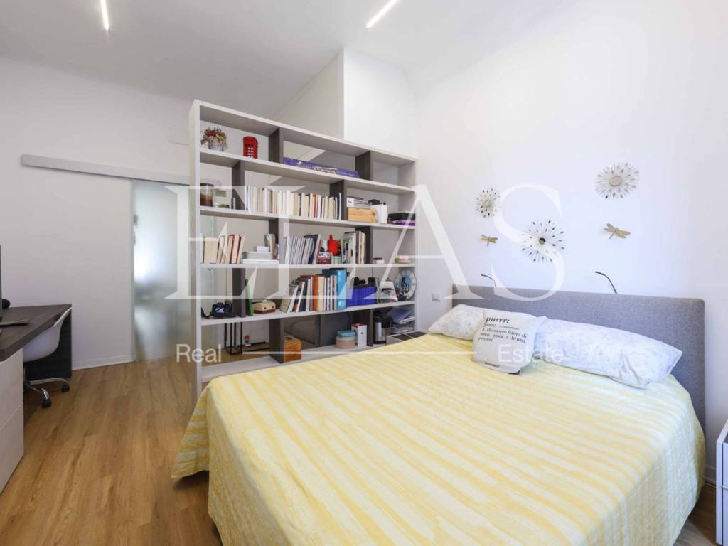 appartamento in vendita a Milano in zona Porta Garibaldi