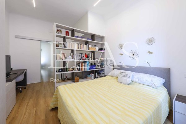 appartamento in vendita a Milano in zona Porta Garibaldi