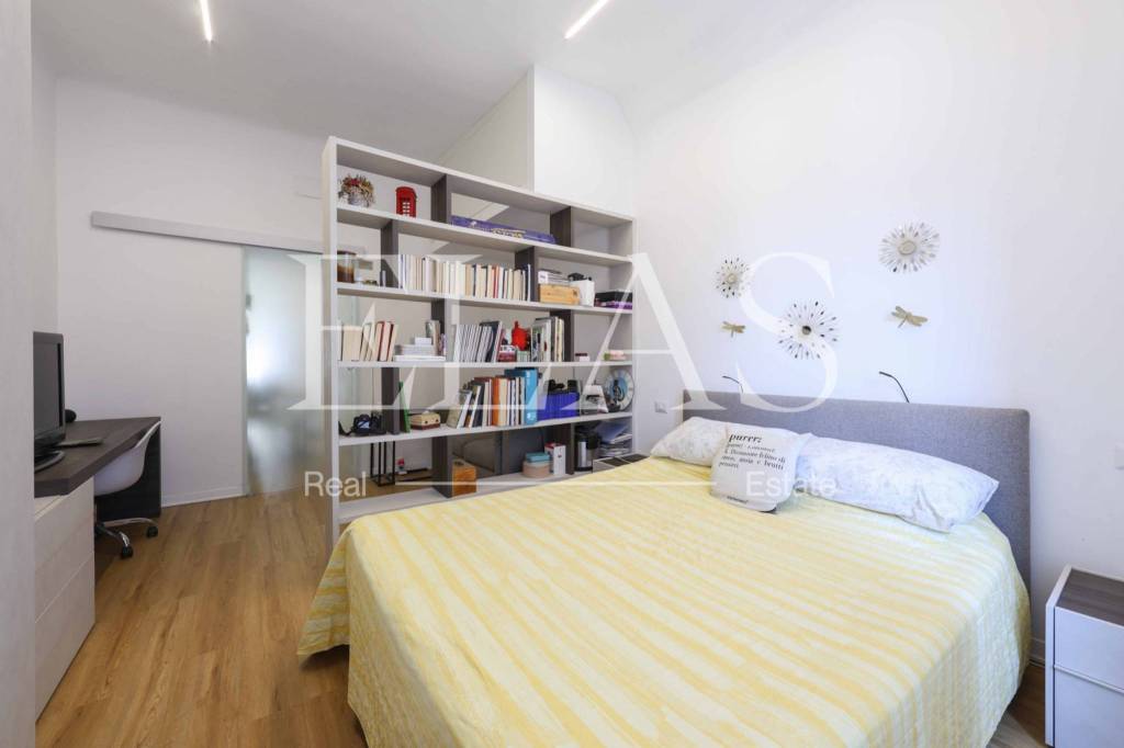 appartamento in vendita a Milano in zona Porta Garibaldi