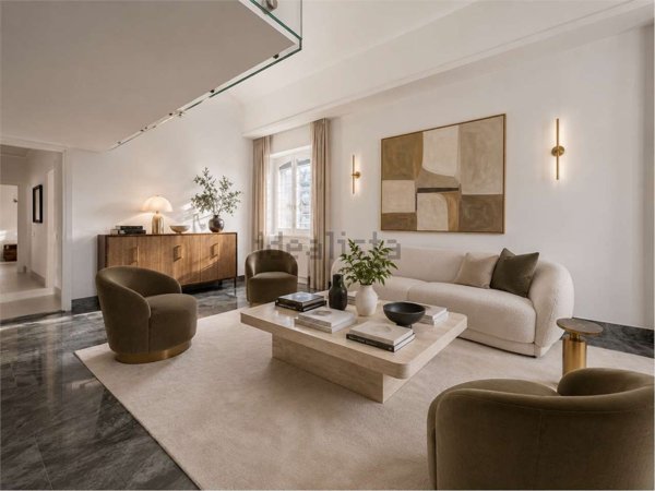 casa indipendente in vendita a Milano in zona Vigentino