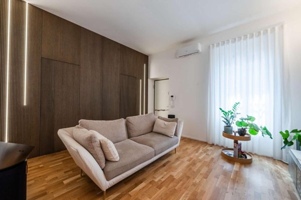 appartamento in vendita a Milano in zona Vigentino