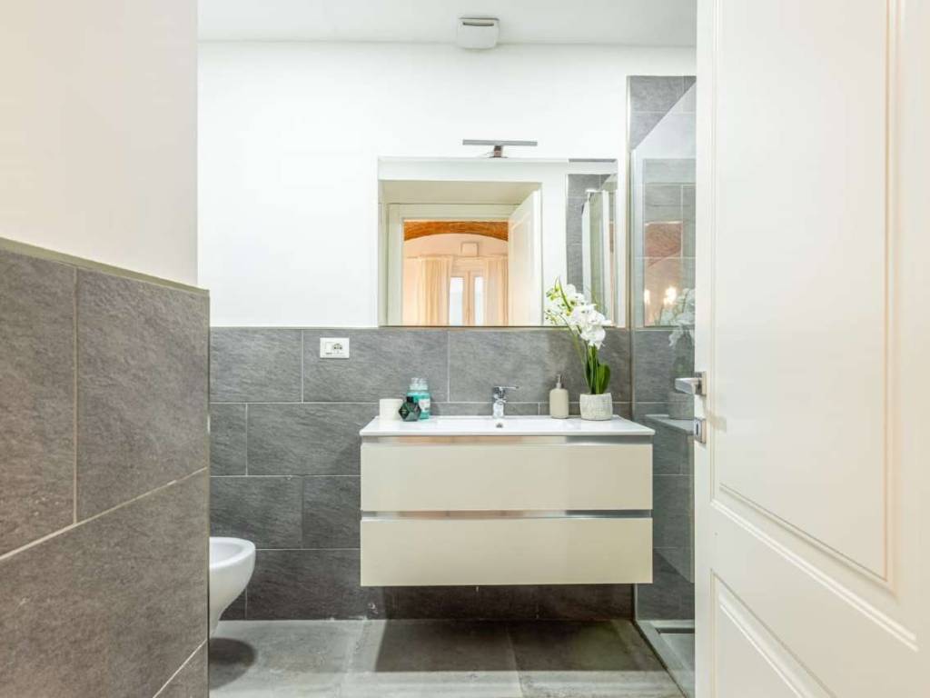 negozio in vendita a Milano in zona Sempione