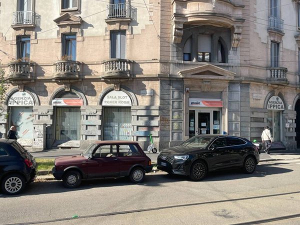 negozio in vendita a Milano in zona Isola