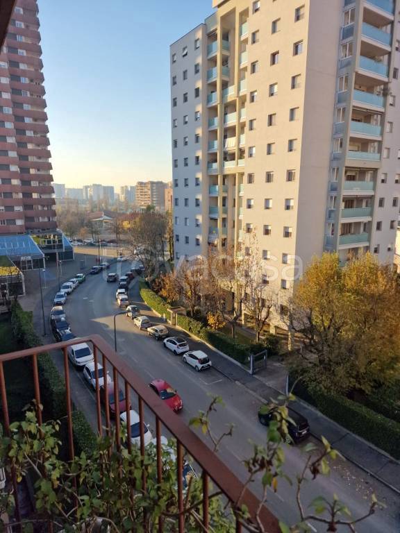 appartamento in vendita a Milano in zona Adriano