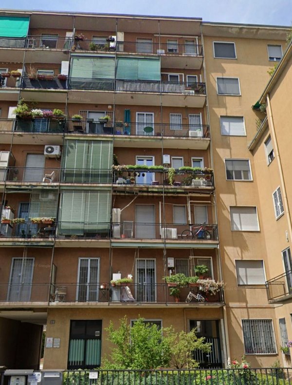 locale di sgombero in vendita a Milano in zona Lambrate