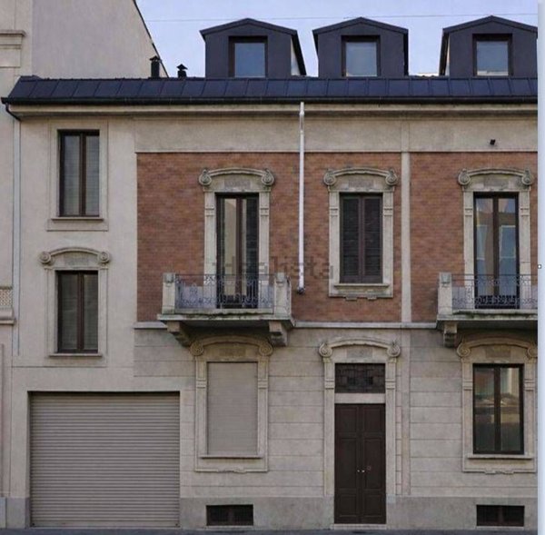 casa indipendente in vendita a Milano