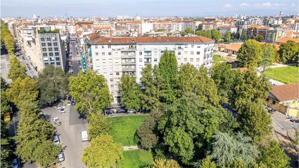 appartamento in vendita a Milano in zona Il Portello